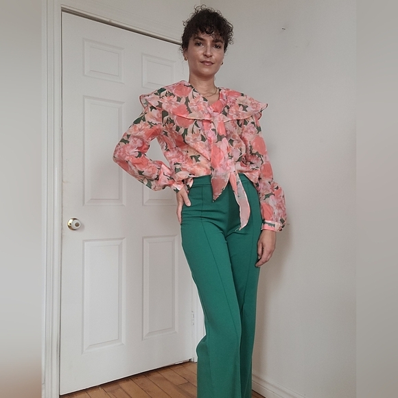 Beulah Floral Pink Blouse with Green Pants - Picture 7 of 9